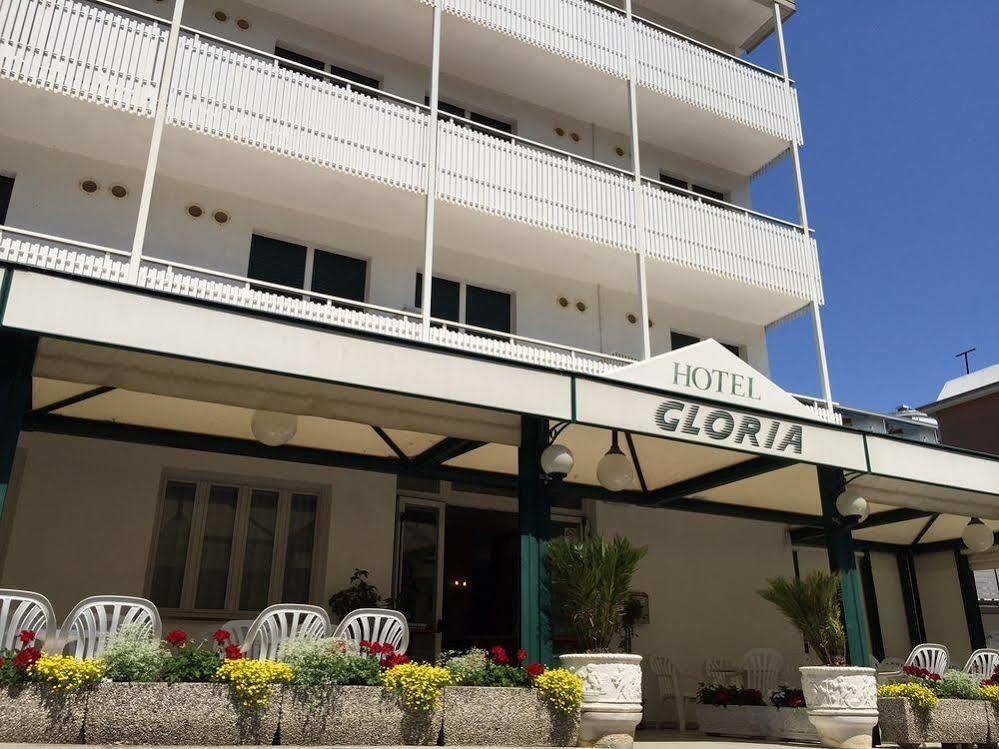 Hotel Gloria Lignano Sabbiadoro Exterior foto